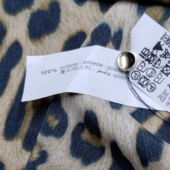 Zara Leopard Print Long Sleeve Blouse Size Medium Classic Trendy - Picture 11 of 16